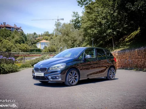 BMW 218 Active Tourer d Line Luxury Auto