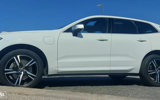 Volvo XC 60 2.0 T8 PHEV R-Design AWD