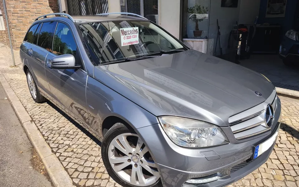 Mercedes-Benz C 220