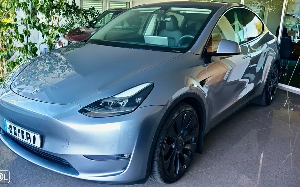 Tesla Model Y Performance Tração Integral