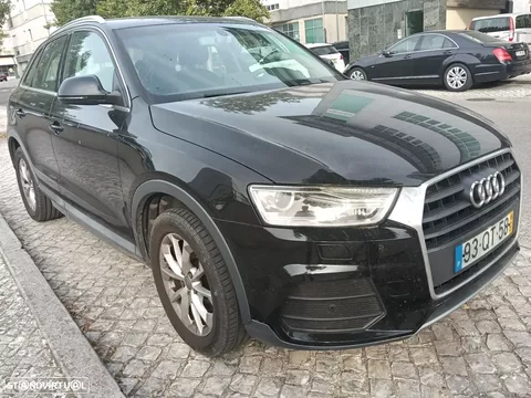 Audi Q3 2.0 TDi Business Line S-line