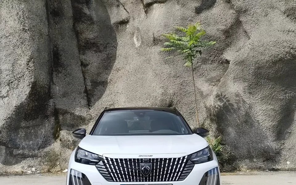 Peugeot e-2008 GT