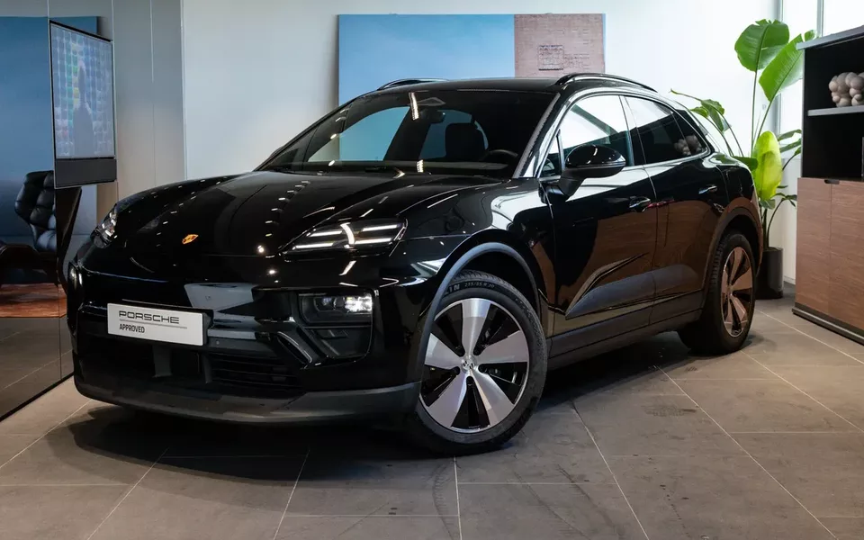 Porsche Macan Electric 4