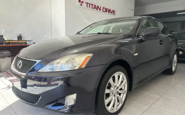 Lexus IS 220 d Base L6