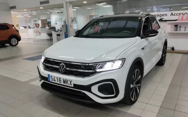 VOLKSWAGEN T-Roc T-Roc 1.5 TSI R-Line kW DSG7 110KW
