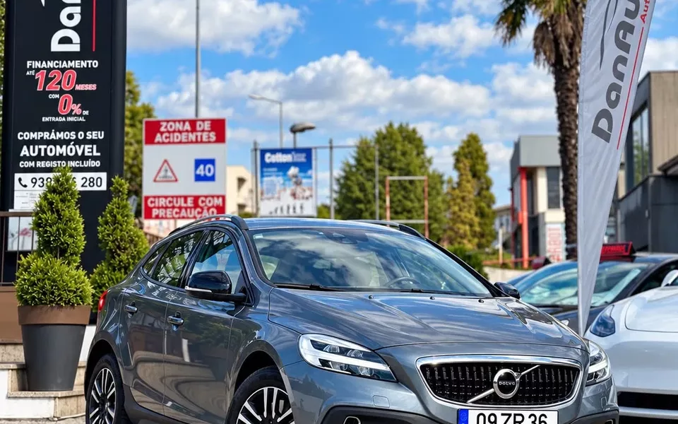 Volvo V40 Cross Country 1.5 T3 Plus Geartronic