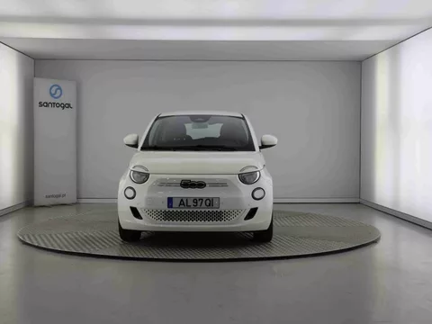 FIAT - 500E - 500e 42 kWh Icon