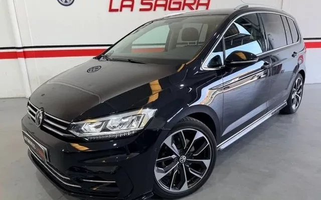 VOLKSWAGEN Touran R Line