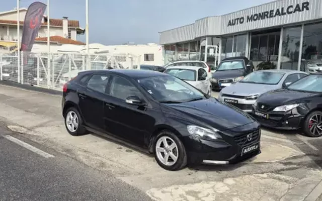 Volvo V40 2015 1.6 D2 Momentum Powershift Eco