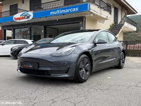 Tesla Model 3 Long Range Tração Integral Premium