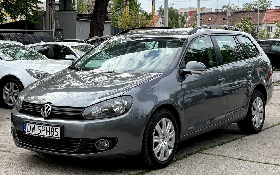 Volkswagen Golf VI