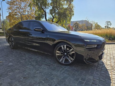 BMW SERIA 7 2022