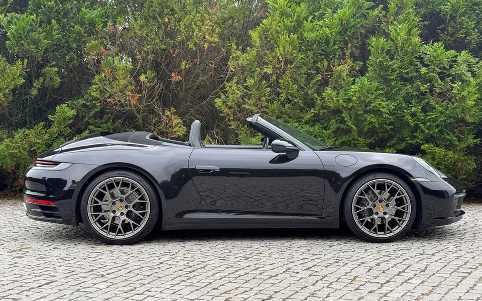 Porsche 911 (992) Carrera 4 PDK