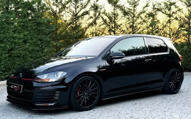 VW Golf GTI Performance BlueMotion DSG