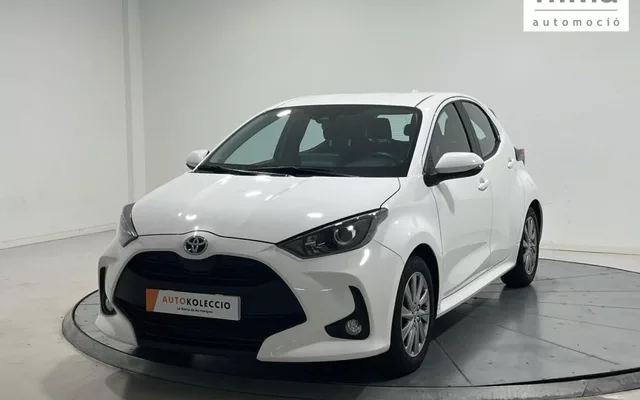TOYOTA Yaris YARIS 1.5 VVT-I HEV ACTIVE PLUS 116 5P