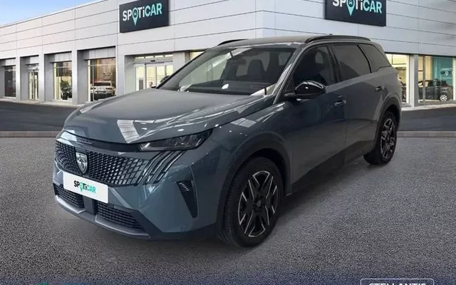 PEUGEOT 5008 1.2 107KW eDCS6 Allure - 29350€ en Granada