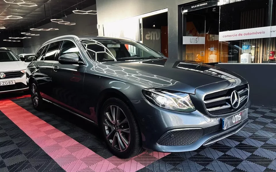 Mercedes-Benz E 220 d Avantgarde 7L
