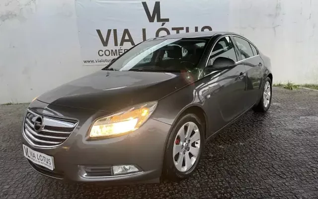 Opel Insignia 2013 2.0 CDTi Selection Active-Select