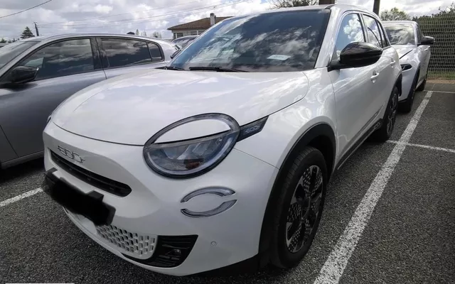Fiat 600 1.2 Hybrid La Prima