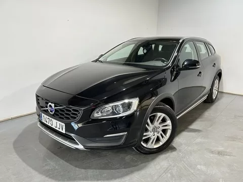VOLVO V60 Cross Country V60 Cross Country D4 Momentum AWD Aut.