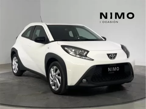 TOYOTA Aygo X Cross AYGO X CROSS 1.0 VVT-I 72CV Play