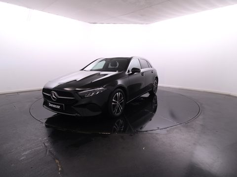 Mercedes-Benz Classe A - 200 d Progressive Advanced Cx. Aut. / Vidros Escurecidos