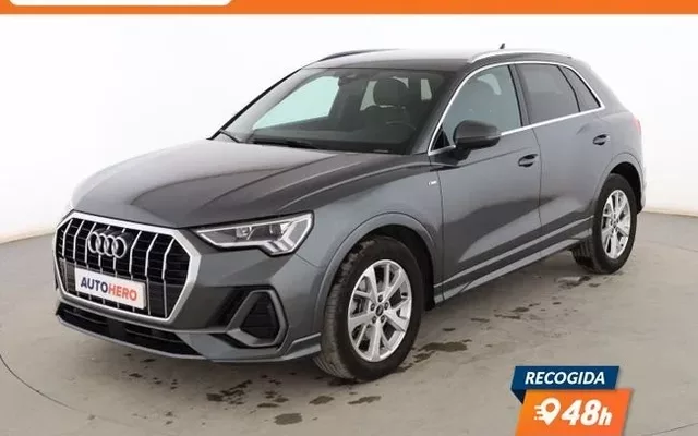 AUDI Q3 35 TDI S line