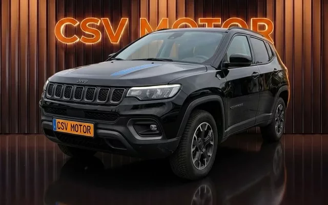 JEEP Compass Compass 1.3 PHEV Trailhawk EAWD Aut. 240