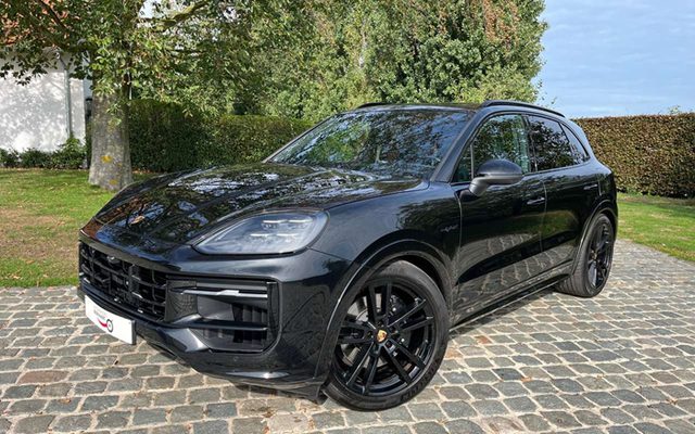 Porsche Cayenne E-Hybrid 3.0 Turbo V6 (346 kW)/1eignr/73200km/Carplay/Led/360Cam/Pano/ChronoPack/SportExhaust...