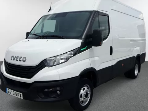 Iveco DAILY 3.0 T 40C 14N V 3520L/H3 13.4 M3 GNC 4P