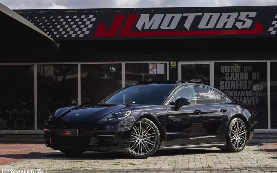 Porsche Panamera 4 E-Hybrid
