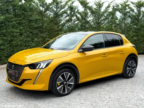 Peugeot e-208 GT Pack