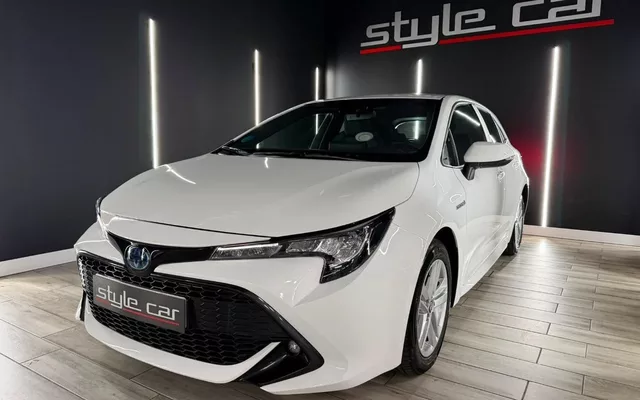 TOYOTA Corolla 1.8 125H ACTIVE TECH ECVT