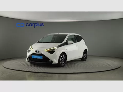 TOYOTA Aygo Aygo 70 x-play - 10990€ en Sevilla