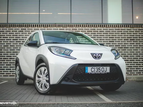 Toyota Aygo 1.0 X-Play Plus MM