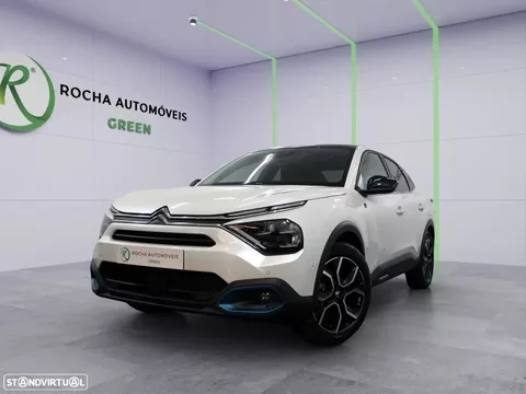 Citroën e-C4 X