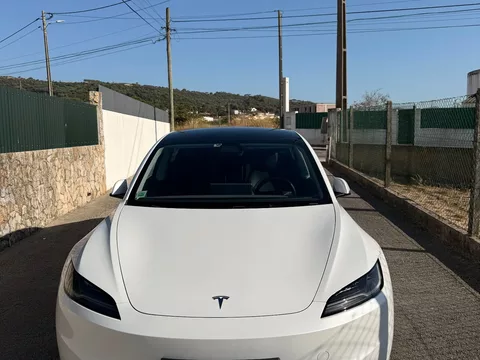 Tesla Model 3 Tração Traseira Premium