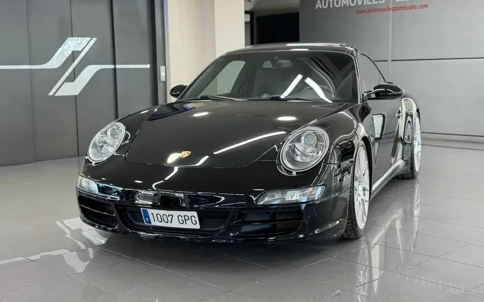 PORSCHE 911 911 Carrera 4 Coupé