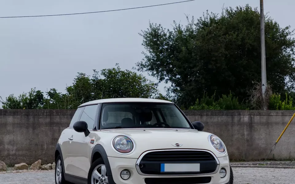 MINI 3 Portas One
