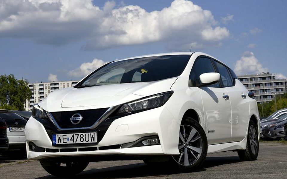 Nissan LEAF 2018