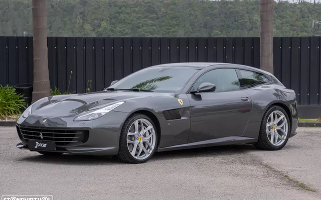 Ferrari GTC4 Lusso