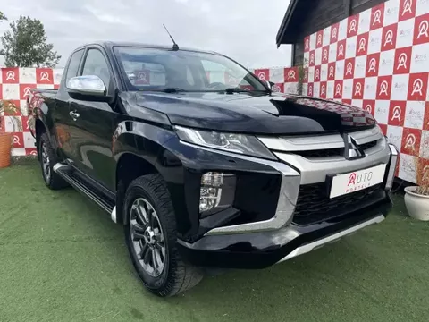 Mitsubishi L200 2021 2.3 DI-D Club Invite Strakar Look 4WD