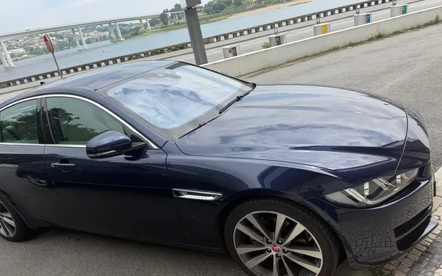 Jaguar XE 2.0 D Prestige Aut.