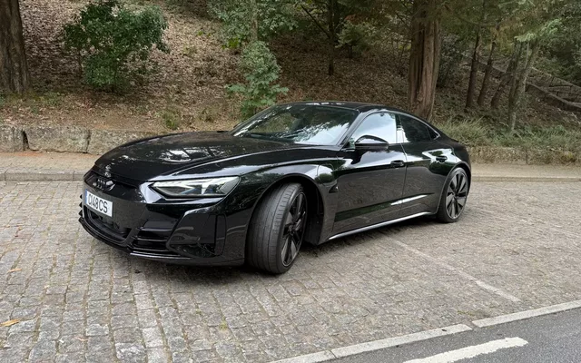 Audi e-tron GT quattro