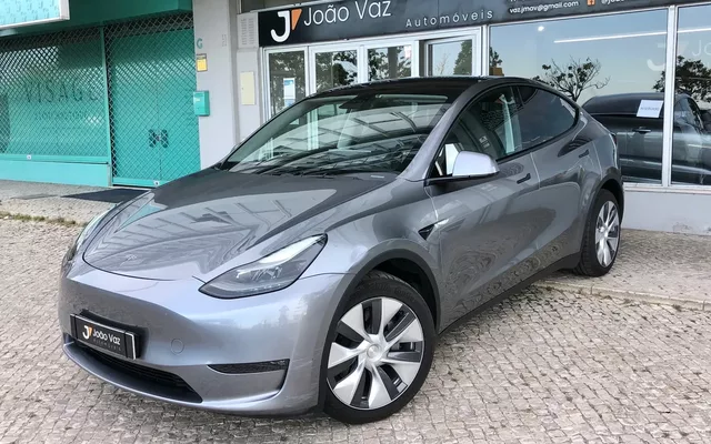 Tesla Model Y Long Range Tração Integral