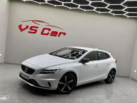 Volvo V40 2.0 D2 R-Design