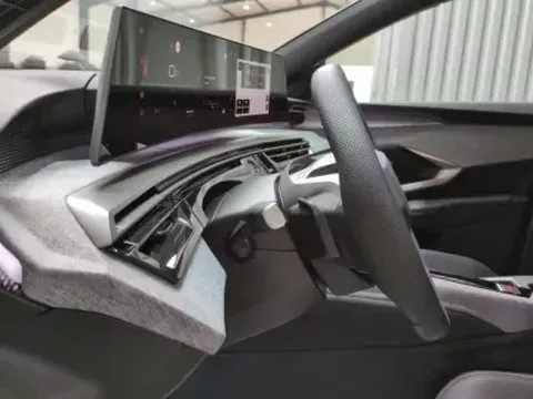 Peugeot 5008 HYBRID 145CH E-DCS6 GT Zéro km immatriculé