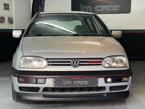 VOLKSWAGEN Golf Golf 2.0 GTi 20 Aniversario - 24990€ en Clariana de cardener