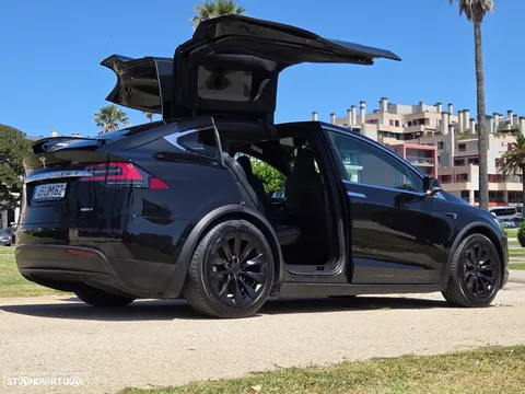 Tesla Model X 100D