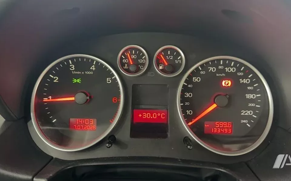 AUDI A2 A2 1.4